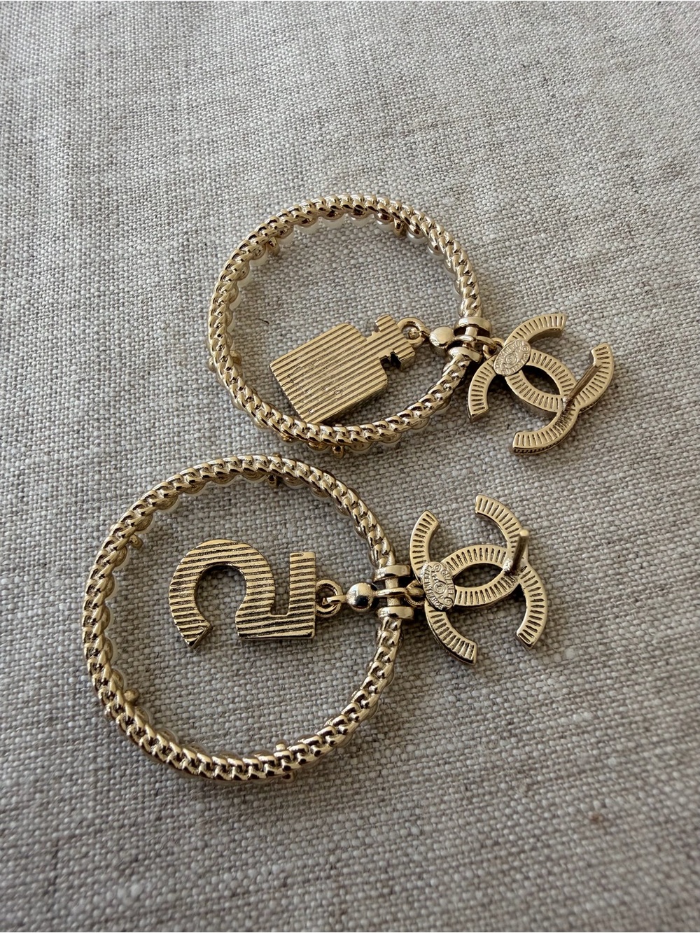 ✨CHANEL Pearl Hoop Earrings with Crystal CC Logo and Number 5 Charm✨ - Picture 4 of 9